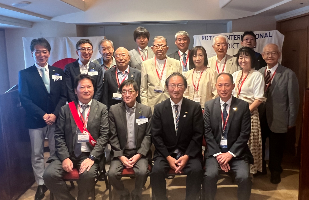 ガバナー公式訪問・合同例会の様子 ガバナー公式訪問・合同例会の様子